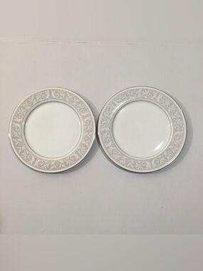 Vintage 70’s Imperial China ‘Whitney’ Dinner Plates Set of 2